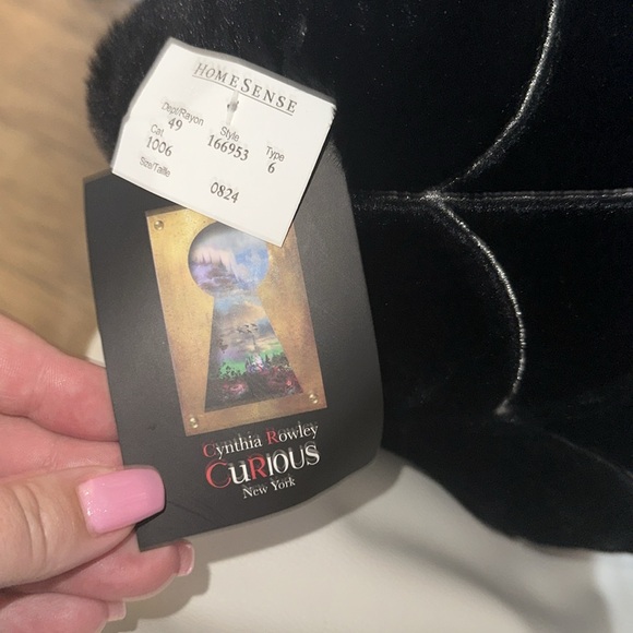 Halloween Spider Pillow and Blanket Set - Picture 3 of 5